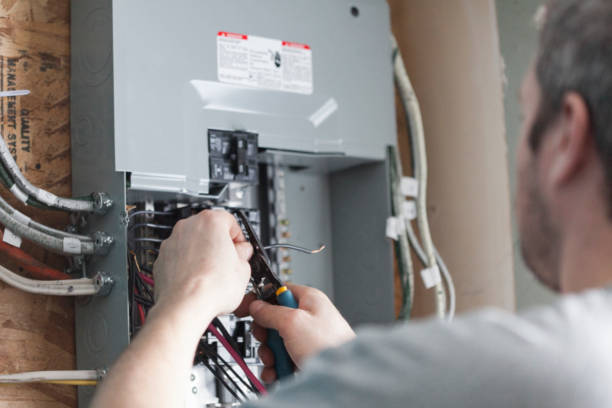 Best Circuit Breaker Installation and Repair  in Suamico, WI